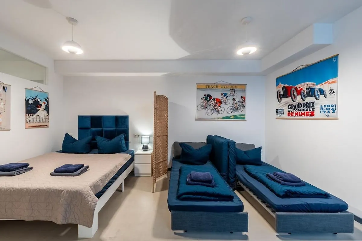 Modern Flat In Kreuzberg 2 Bath Rooms Berlin 0*,  Germany