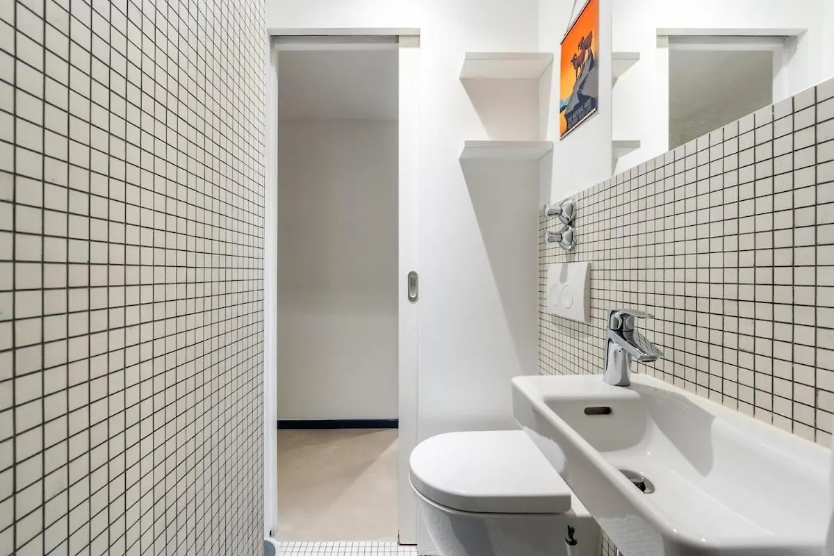 Modern Flat In Kreuzberg 2 Bath Rooms Berlin Apartment